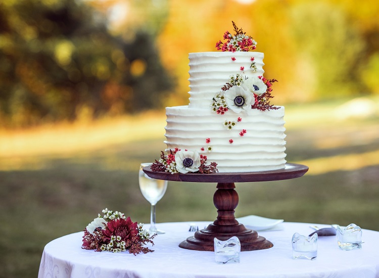 The Wedding Cake is the Driving Force Behind the Smooth and Perfect Wedding